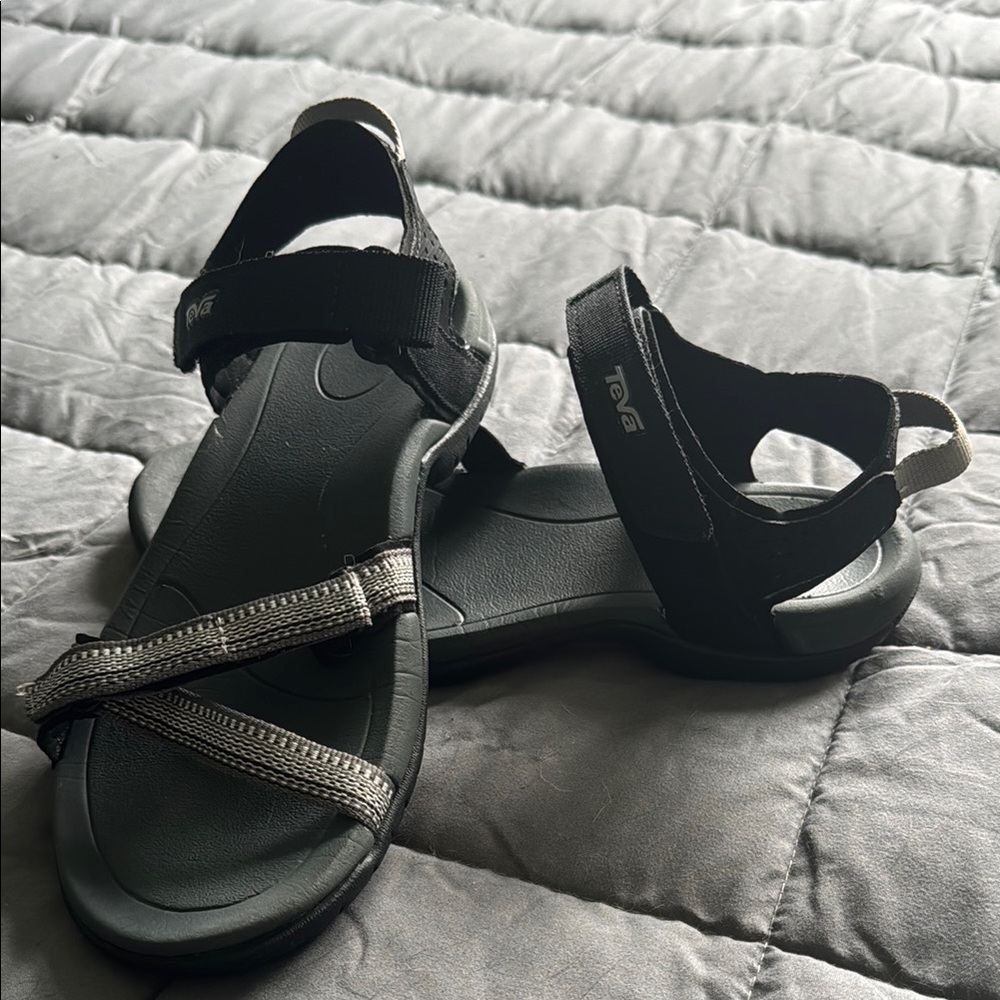 Teva Black Minimalist Sandals with Textured Straps